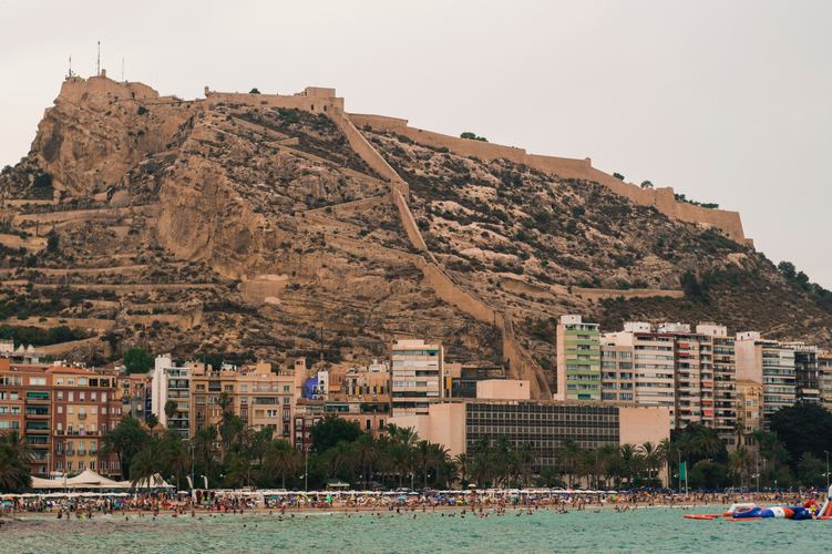 Tu aventura en Comunidad Valenciana empieza aquí.
