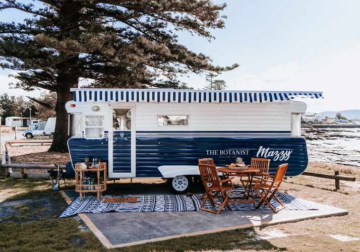 Image of a Caravan - Image 0
