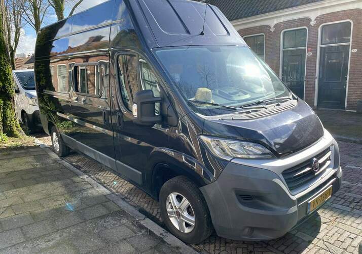 Afbeelding van een Campervan - Afbeelding 0