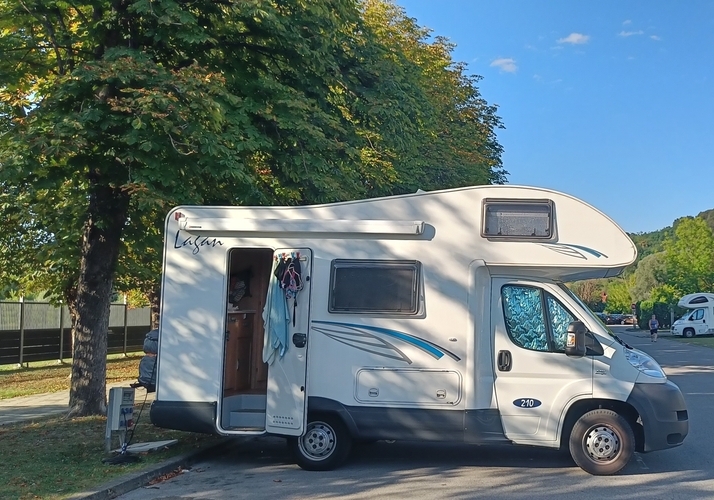 Afbeelding van een Motorhome - Afbeelding 0