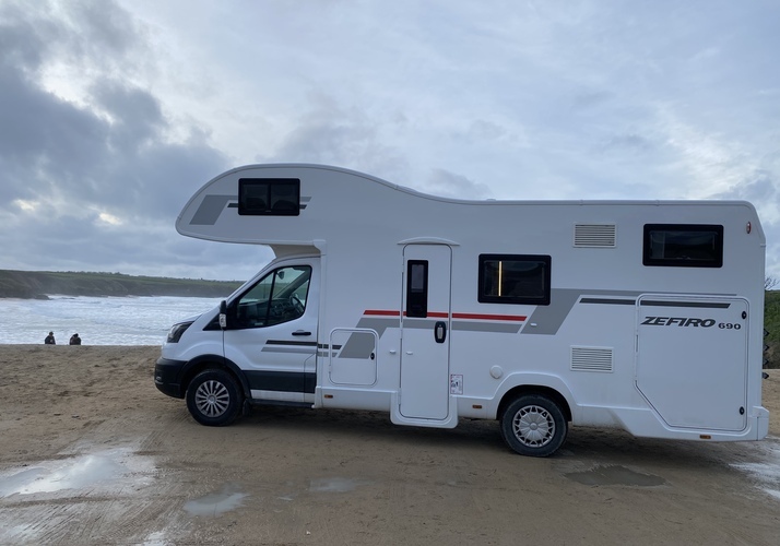 Image of a Motorhome - Image 0