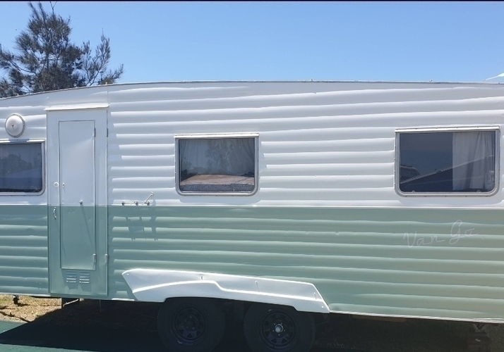 Image of a Caravan - Image 0