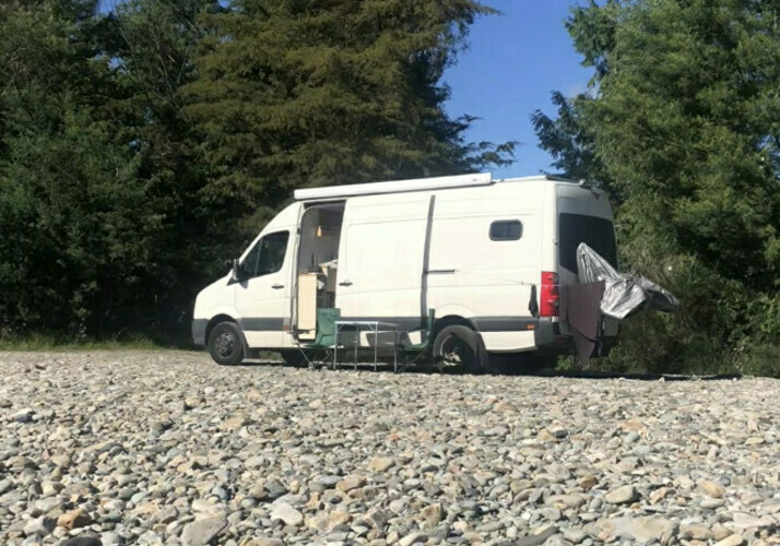 Image of a Motorhome - Image 0