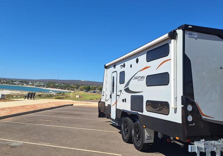 Image of a Caravan - Image 0