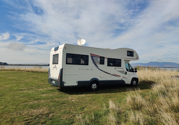 Image of a Motorhome - Image 0