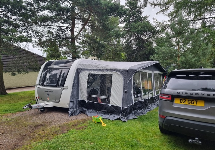 Image of a Caravan - Image 0