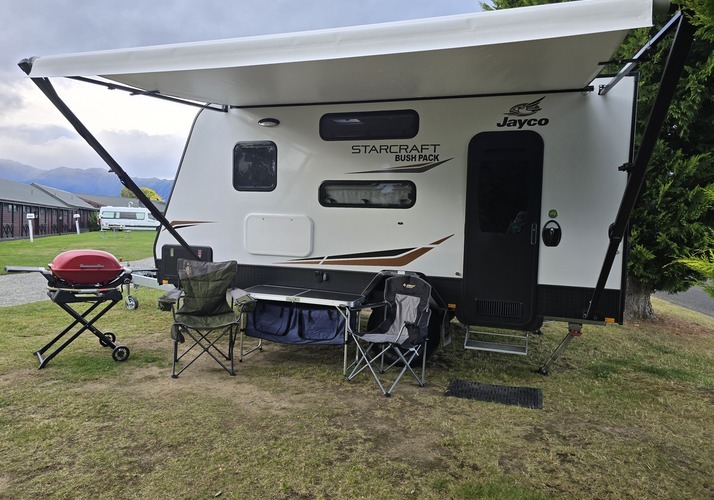 Image of a Caravan - Image 0