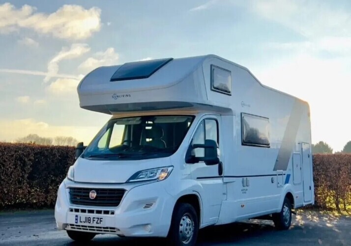 Image of a Motorhome - Image 0