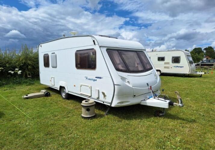Image of a Caravan - Image 0