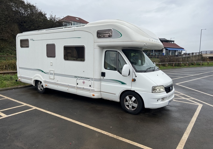 Image of a Motorhome - Image 0