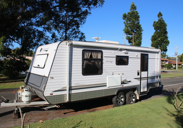 Image of a Caravan - Image 0