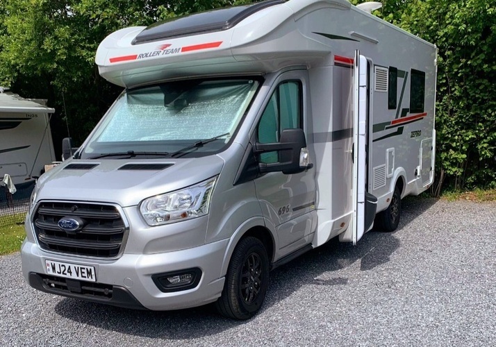 Image of a Motorhome - Image 0