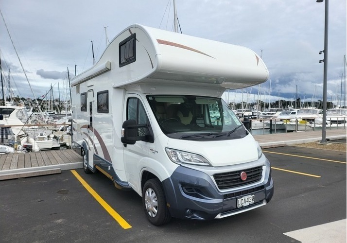 Image of a Motorhome - Image 0