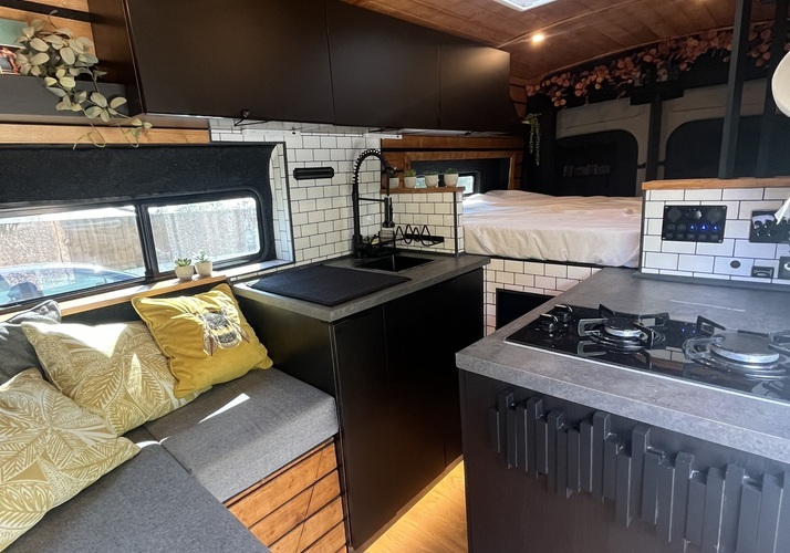 Image of a Campervan - Image 0