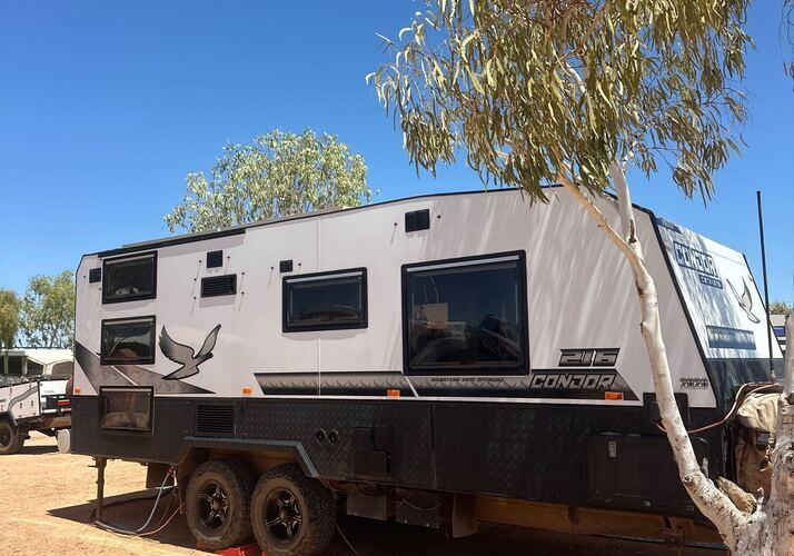 Image of a Caravan - Image 0