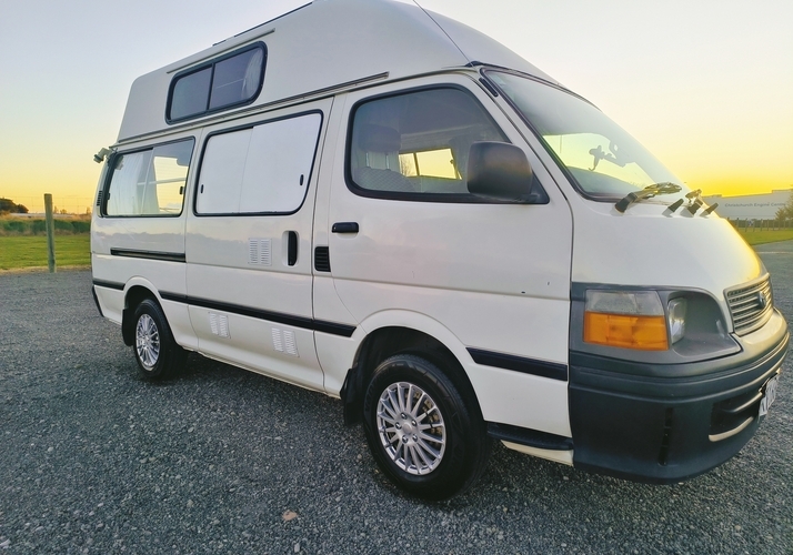 Image of a Campervan - Image 0
