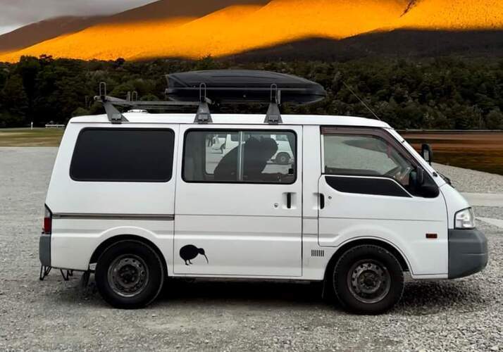 Image of a Campervan - Image 0