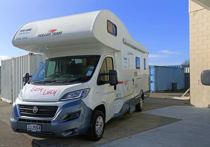 Image of a Motorhome - Image 0