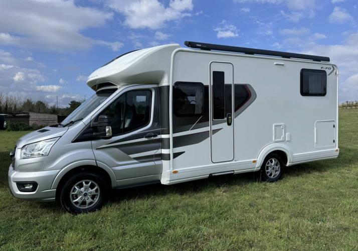 Image of a Motorhome - Image 0