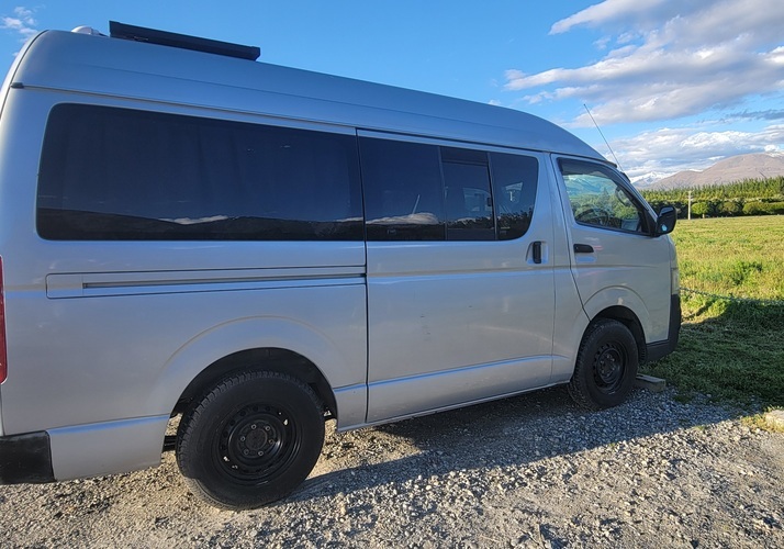 Image of a Campervan - Image 0