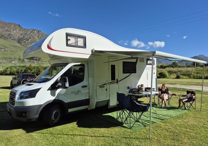 Image of a Motorhome - Image 0
