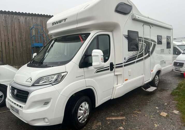 Image of a Motorhome - Image 0