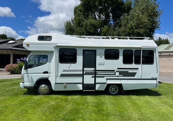 Image of a Motorhome - Image 0