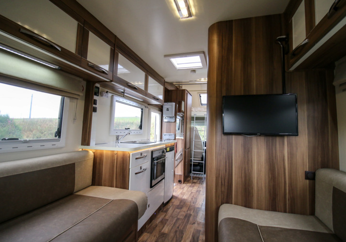 Image of a Motorhome - Image 0