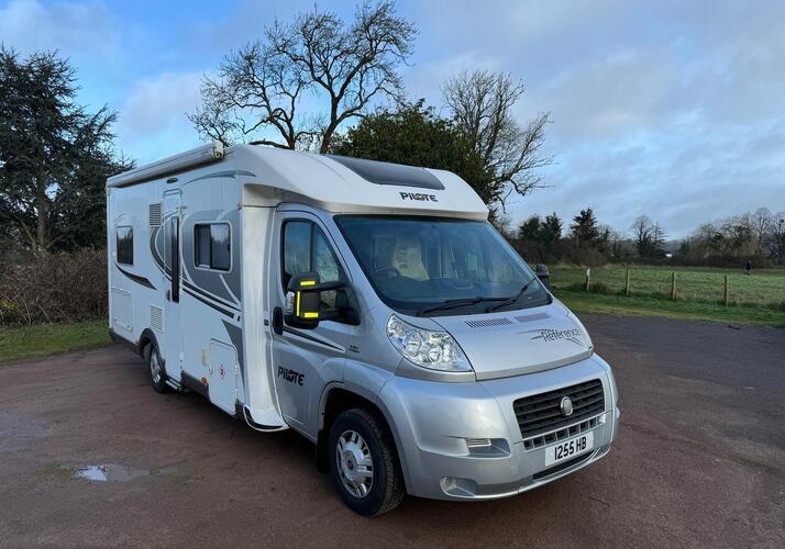Image of a Motorhome - Image 0