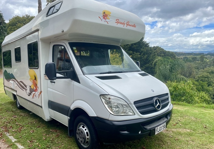 Image of a Motorhome - Image 0