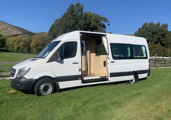 Image of a Campervan - Image 0