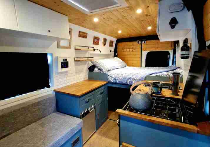 Image of a Campervan - Image 0