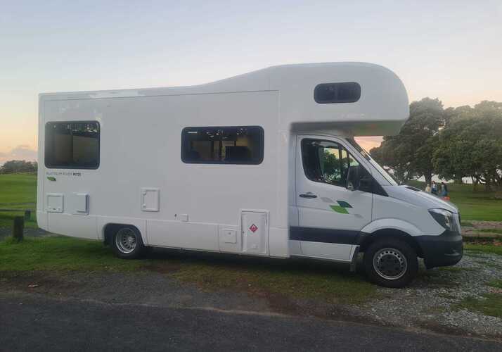 Image of a Motorhome - Image 0