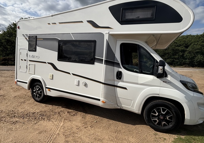 Image of a Motorhome - Image 0