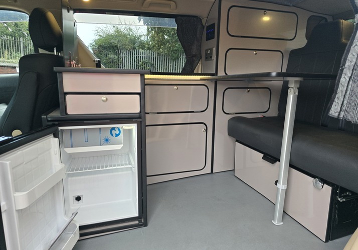 Image of a Campervan - Image 0