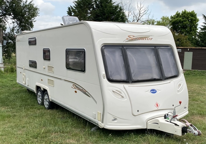 Image of a Caravan - Image 0