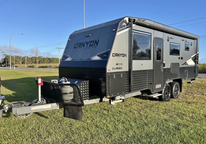 Image of a Caravan - Image 0