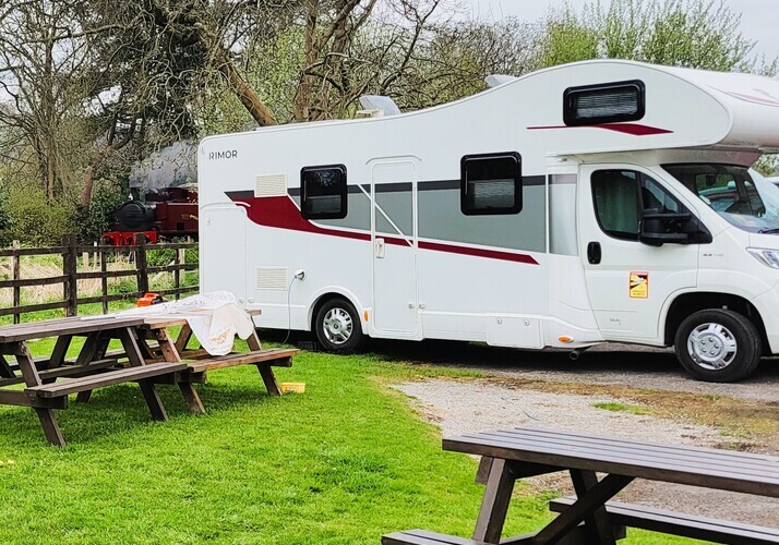 Image of a Motorhome - Image 0