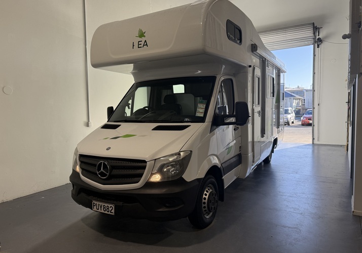 Image of a Motorhome - Image 0