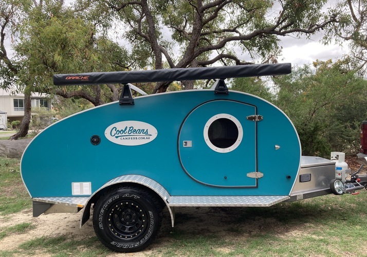 Image of a Caravan - Image 0