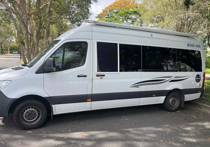 Image of a Campervan - Image 0