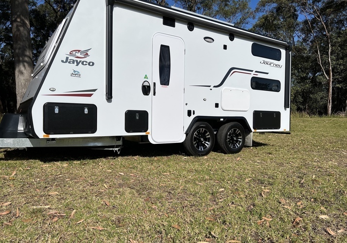 Image of a Caravan - Image 0