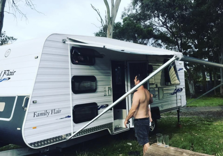 Image of a Caravan - Image 0
