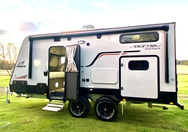 Image of a Caravan - Image 0
