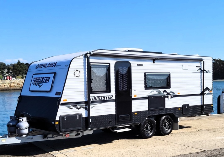 Image of a Caravan - Image 0