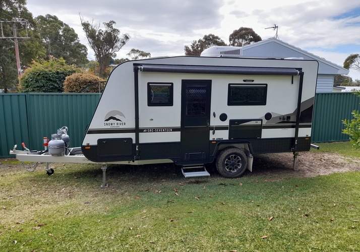 Image of a Caravan - Image 0