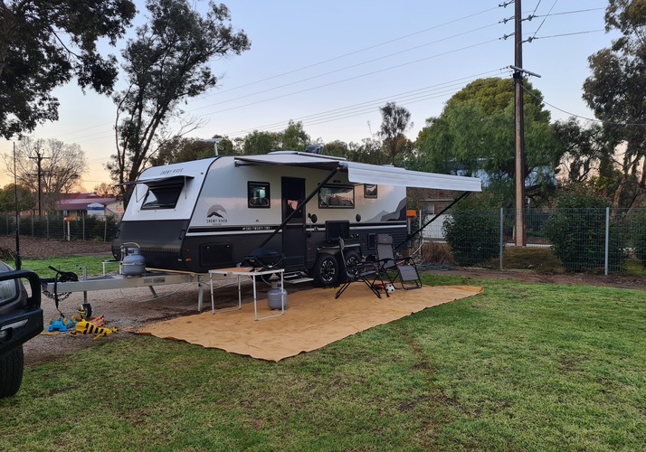 Image of a Caravan - Image 0