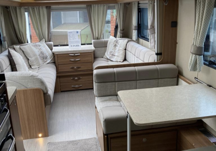 Image of a Caravan - Image 0