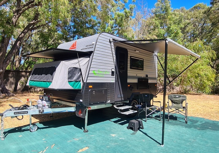 Image of a Caravan - Image 0