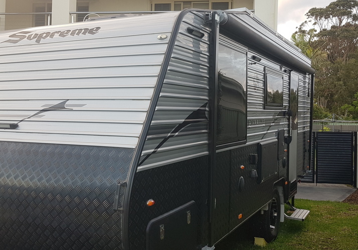 Image of a Caravan - Image 0